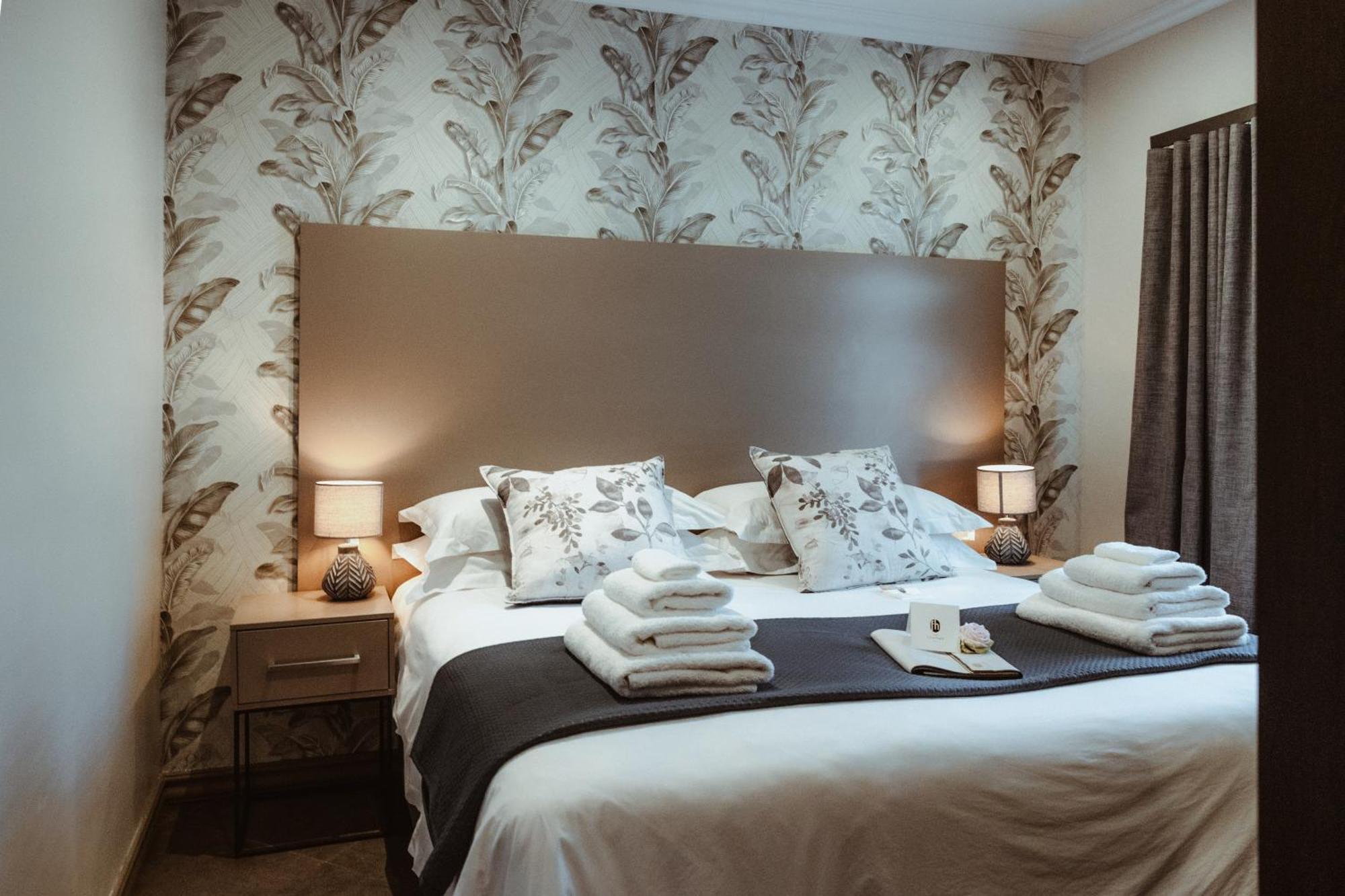 The Feather Hill Boutique Hotel Potchefstroom Eksteriør billede
