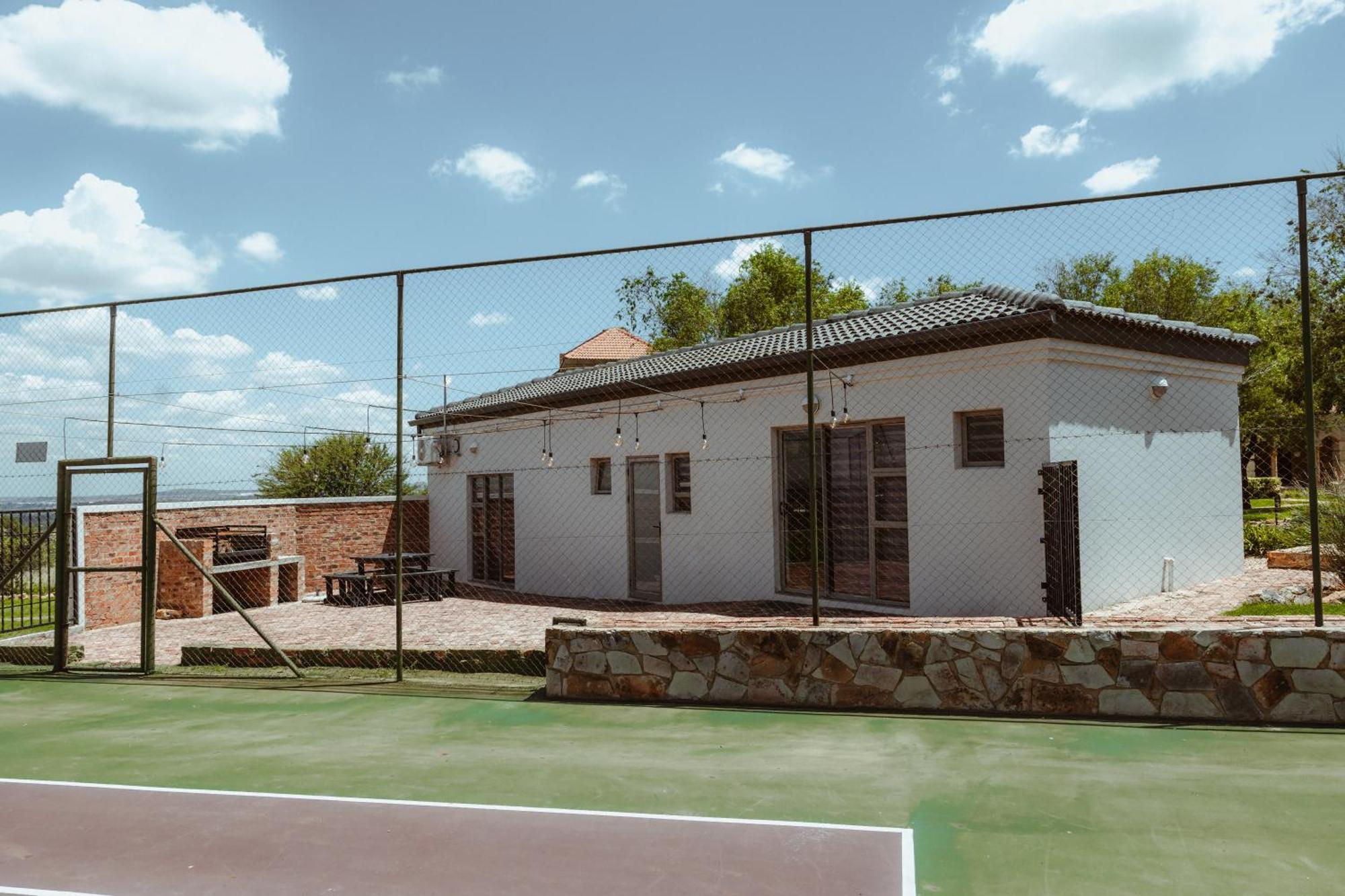 The Feather Hill Boutique Hotel Potchefstroom Eksteriør billede