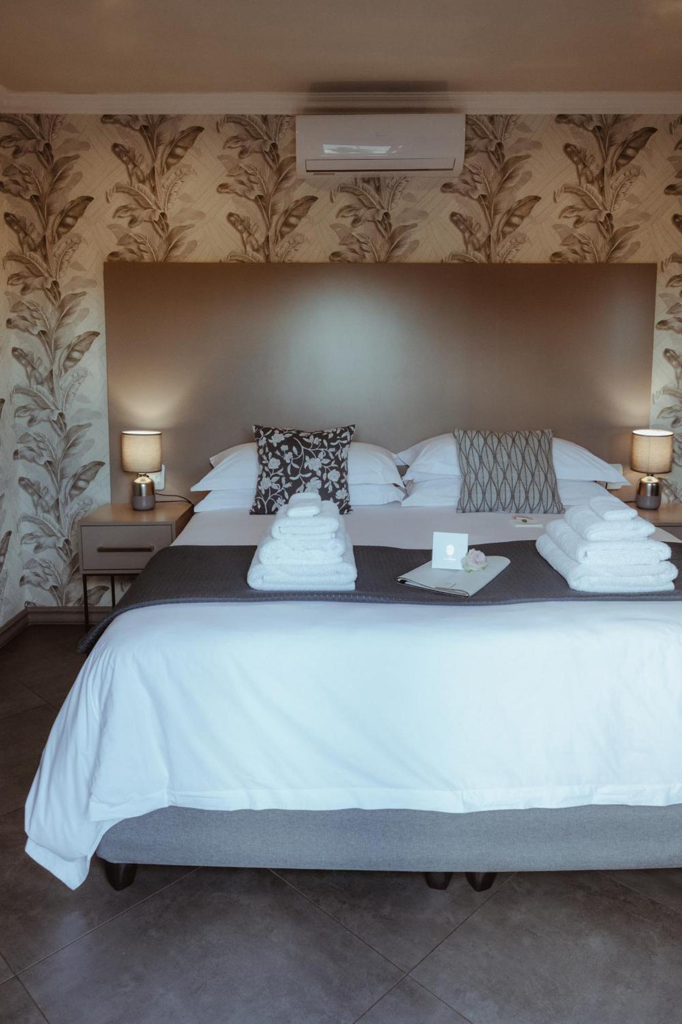 The Feather Hill Boutique Hotel Potchefstroom Eksteriør billede